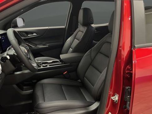 New 2026 Chevrolet Equinox LT w/ Convenience Package II image 9