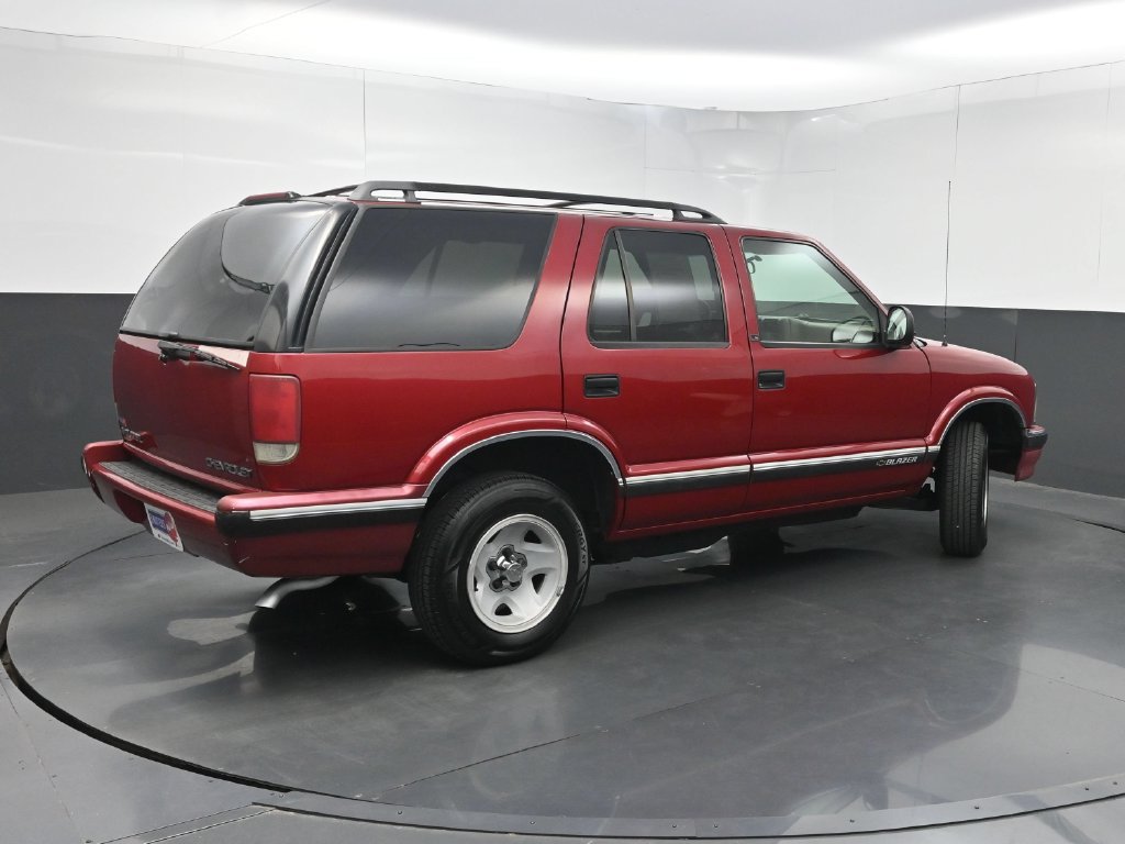 Used 1996 Chevrolet Blazer 2WD 4-Door image 14