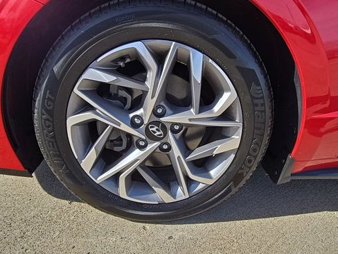 Used 2021 Hyundai Sonata SEL w/ Convenience Package image 11