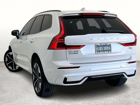 New 2026 Volvo XC60 T8 Plus w/ Protection Package Premier AWD/4WD image 4