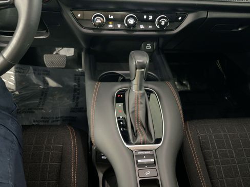 Used 2024 Honda HR-V Sport image 19