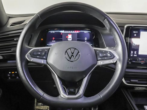 Used 2024 Volkswagen Atlas Cross Sport SEL Premium R-Line image 24