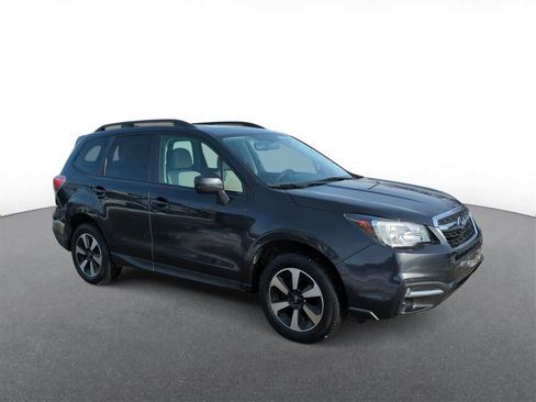Used 2017 Subaru Forester 2.5i Premium w/ Popular Package #1A image 2