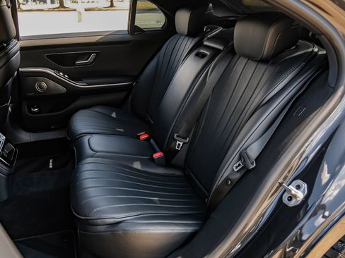 Used 2023 Mercedes-Benz S 580 4MATIC Sedan w/ AMG Line image 69