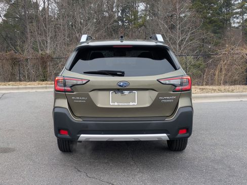 Used 2023 Subaru Outback Touring image 6