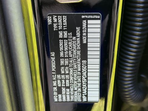 Certified 2023 Porsche Cayenne AWD/4WD image 31
