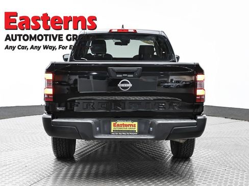 Used 2022 Nissan Frontier S RWD image 6