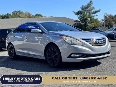 Used 2011 Hyundai Sonata SE image 3