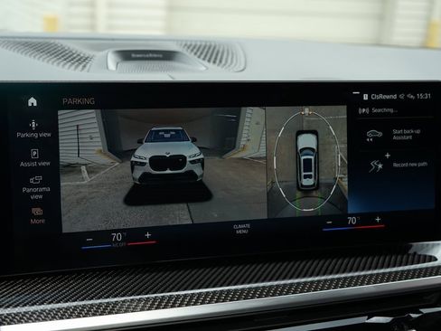 Used 2023 BMW X7 M60i image 17