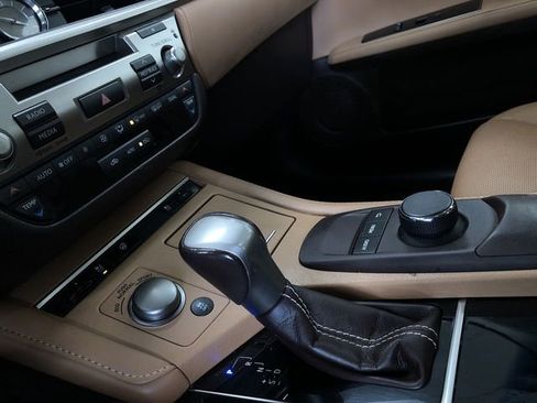 Used 2017 Lexus ES 350 image 30