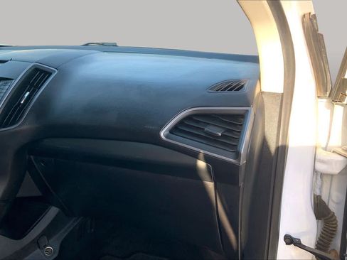 Used 2016 Ford Edge SE FWD image 19