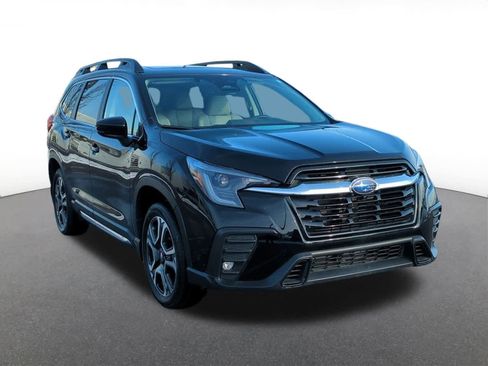 Certified 2025 Subaru Ascent Limited image 8
