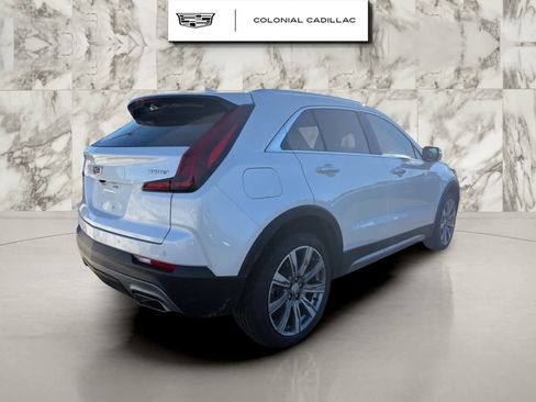 Used 2023 Cadillac XT4 Premium Luxury image 5