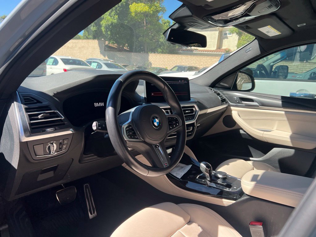 Used 2024 BMW X4 xDrive30i w/ Premium Package AWD/4WD image 14