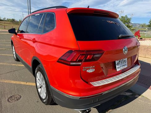 Used 2018 Volkswagen Tiguan SE w/ Panoramic Sunroof Package AWD/4WD image 7