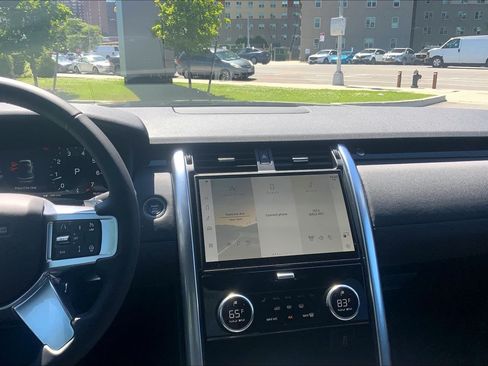 New 2026 Land Rover Discovery S AWD/4WD image 6