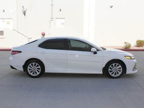 Used 2024 Toyota Camry LE FWD image 4