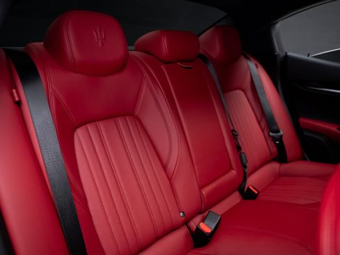 Used 2022 Maserati Ghibli Modena image 68