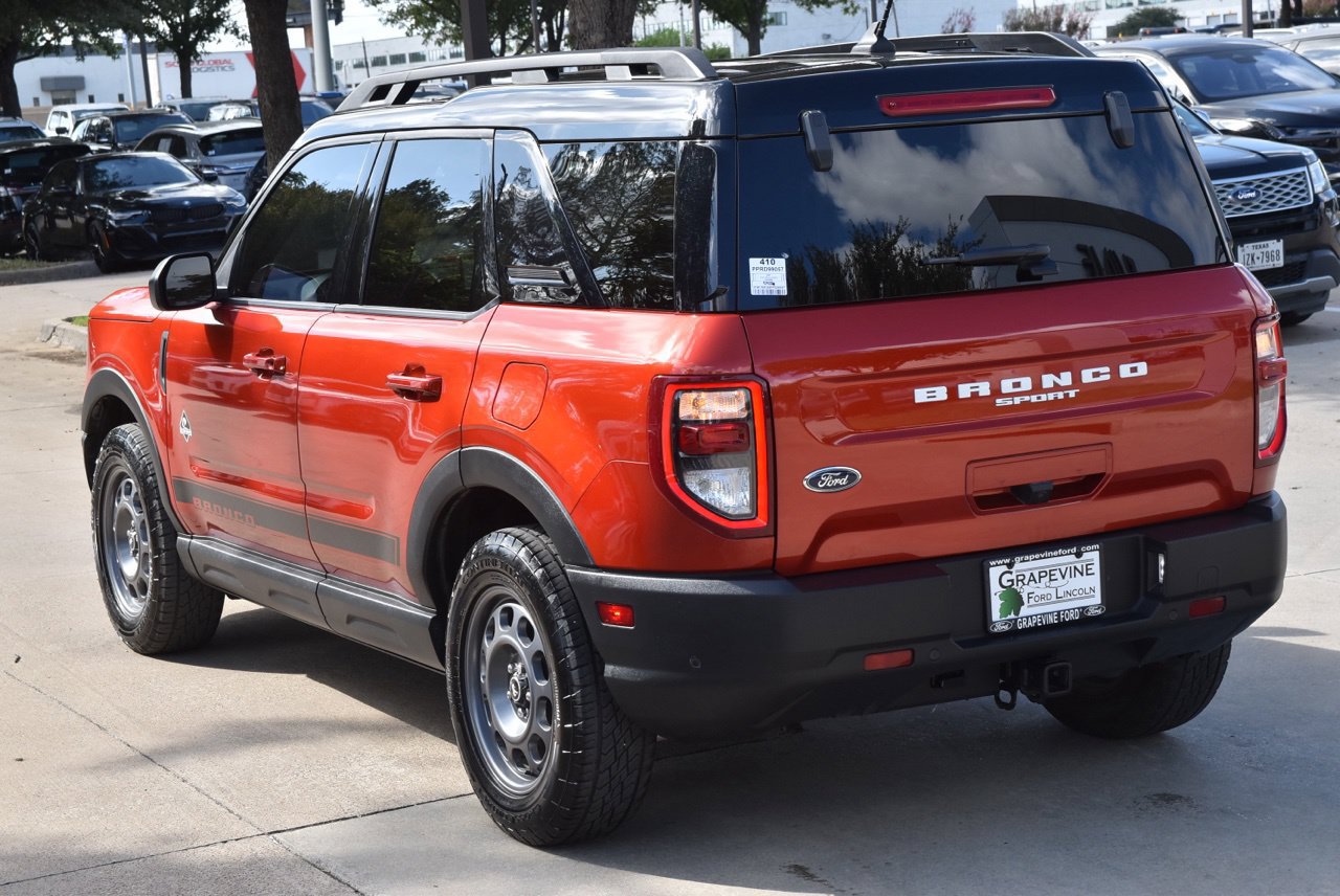 Used 2023 Ford Bronco Sport Outer Banks AWD/4WD image 10