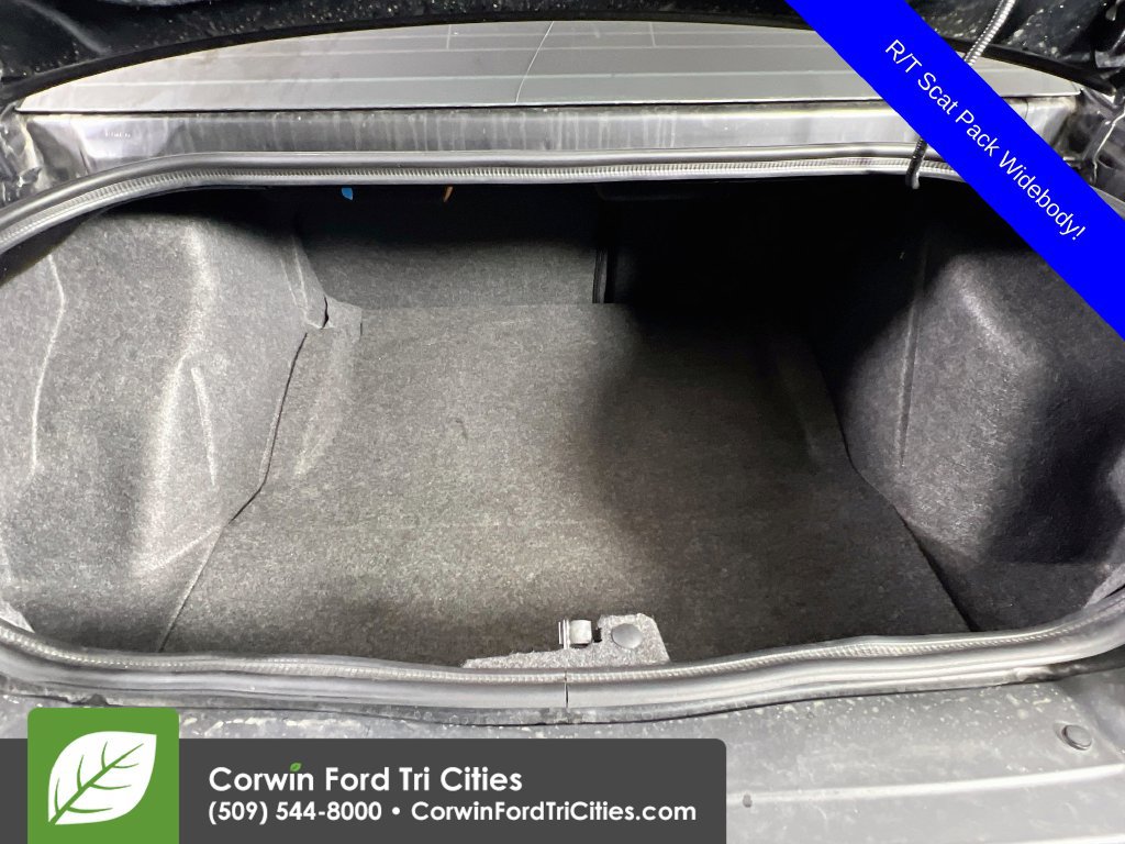 Used 2021 Dodge Challenger R/T Scat Pack RWD image 14