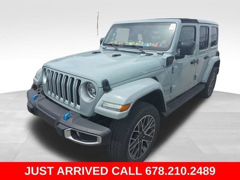 Used 2023 Jeep Wrangler Unlimited Sahara w/ Cold Weather Group AWD/4WD image 1
