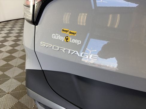 Used 2023 Kia Sportage X-Line image 14
