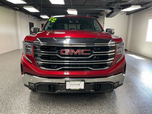 Used 2022 GMC Sierra 1500 SLT w/ SLT Premium Plus Package AWD/4WD image 14