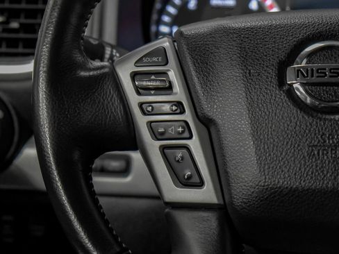 Used 2019 Nissan Titan PRO-4X AWD/4WD image 16