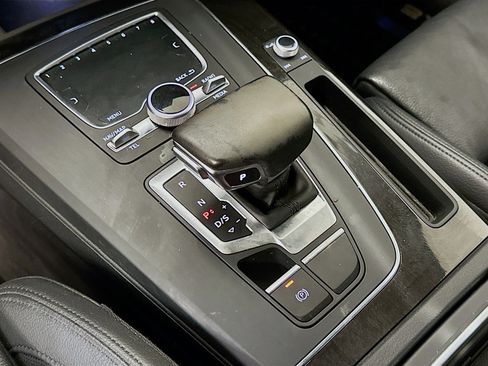Used 2018 Audi Q5 2.0T Premium Plus w/ Premium Plus Package image 24