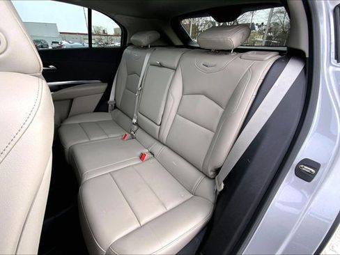 Used 2019 Cadillac XT4 Luxury w/ Cold Weather Package image 26