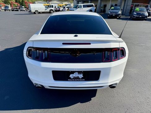 Used 2013 Ford Mustang Premium image 5