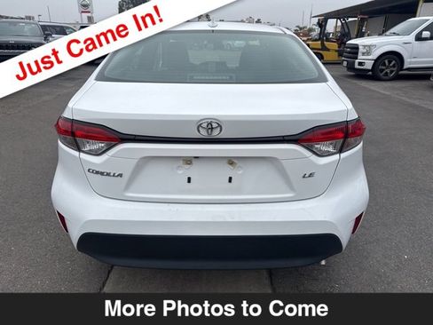 Used 2023 Toyota Corolla LE image 4