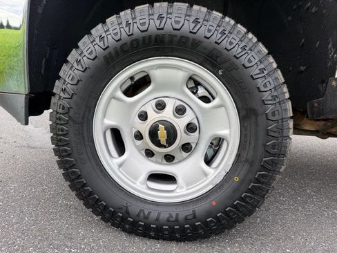 Used 2017 Chevrolet Silverado 2500 W/T AWD/4WD image 29