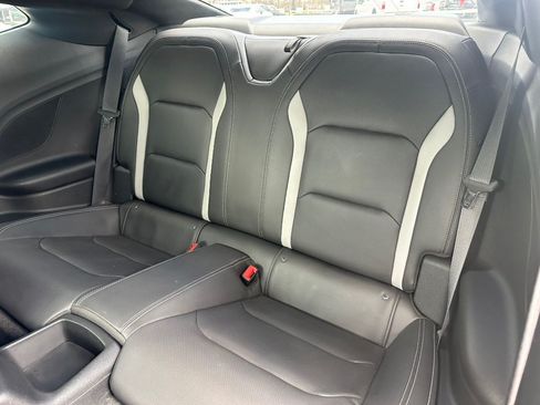 Used 2020 Chevrolet Camaro SS RWD image 15