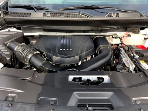 Used 2026 Chevrolet Traverse LT FWD image 31