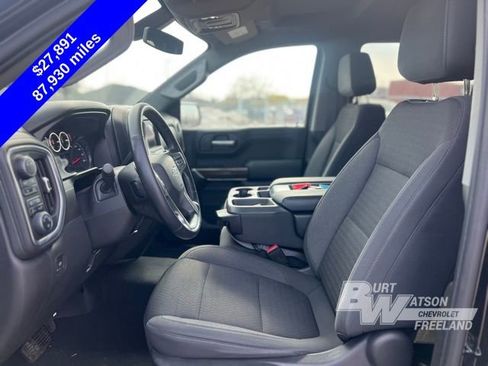 Used 2021 Chevrolet Silverado 1500 RST w/ LPO, Liner Protection Package image 10