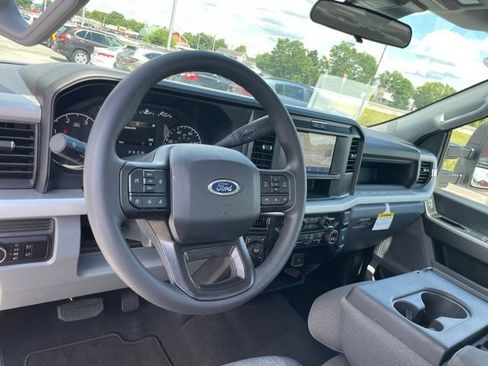 New 2026 Ford F250 XL w/ STX Appearance Package AWD/4WD image 32