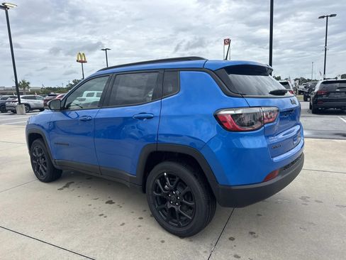 New 2026 Jeep Compass Latitude AWD/4WD image 5