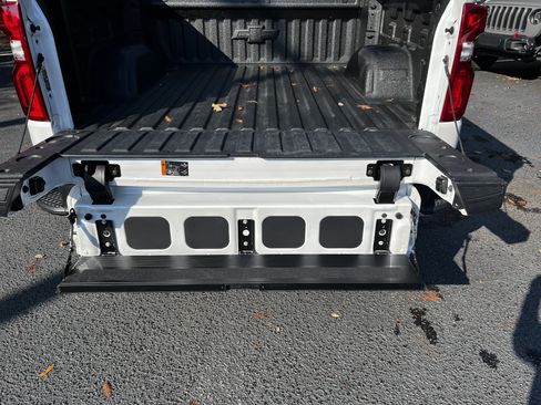 Used 2024 Chevrolet Silverado 1500 LTZ w/ LTZ Premium Package image 43