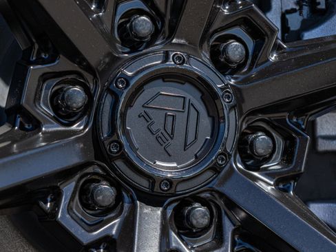 New 2025 Ford F150 Lariat w/ Equipment Group 501A Mid image 32