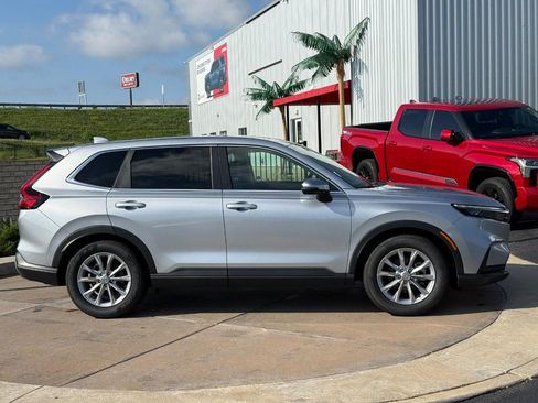 Used 2025 Honda CR-V EX-L image 2