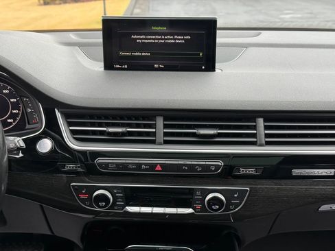 Used 2017 Audi Q7 3.0T Premium Plus image 22