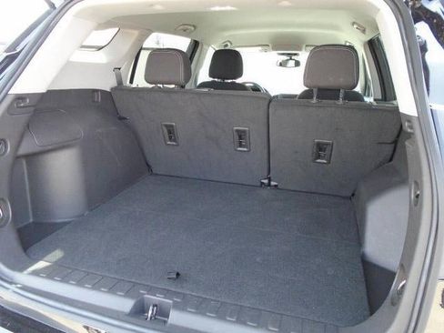 Certified 2024 GMC Terrain SLE image 25