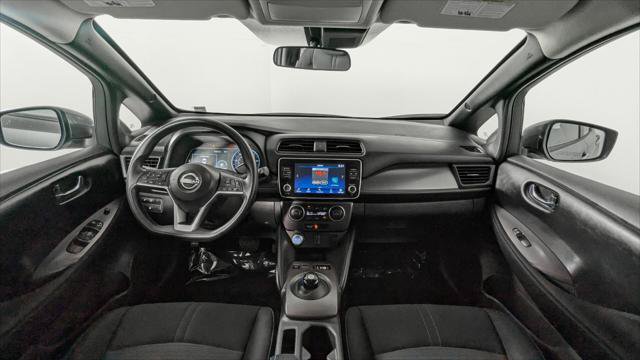 Used 2025 Nissan Leaf S FWD image 31