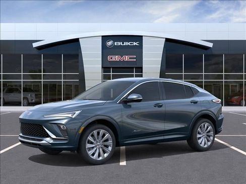 New 2026 Buick Envista Avenir image 2