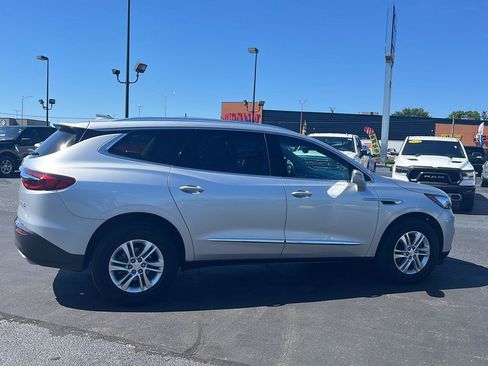 Used 2019 Buick Enclave Essence AWD/4WD image 6