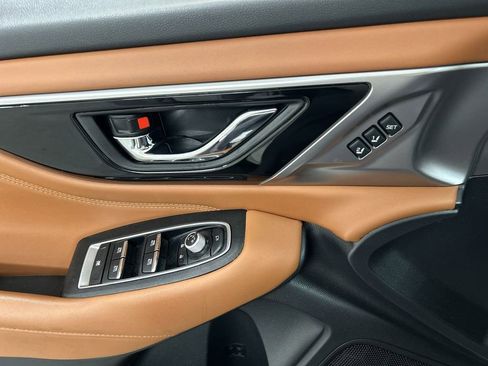 Used 2022 Subaru Legacy Touring XT image 11