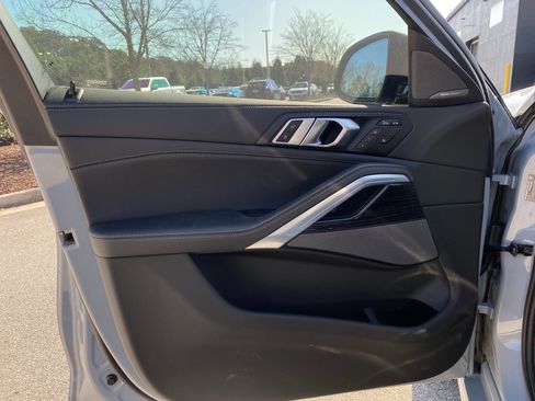 Used 2026 BMW X6 xDrive40i w/ Climate Comfort Package image 42