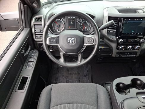 Certified 2024 RAM 2500 Tradesman w/ Chrome Appearance Group AWD/4WD image 11