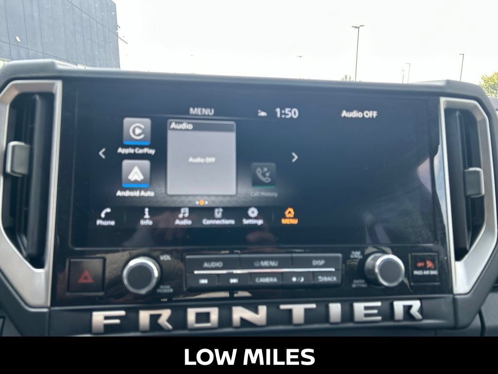 Certified 2025 Nissan Frontier SV RWD image 12